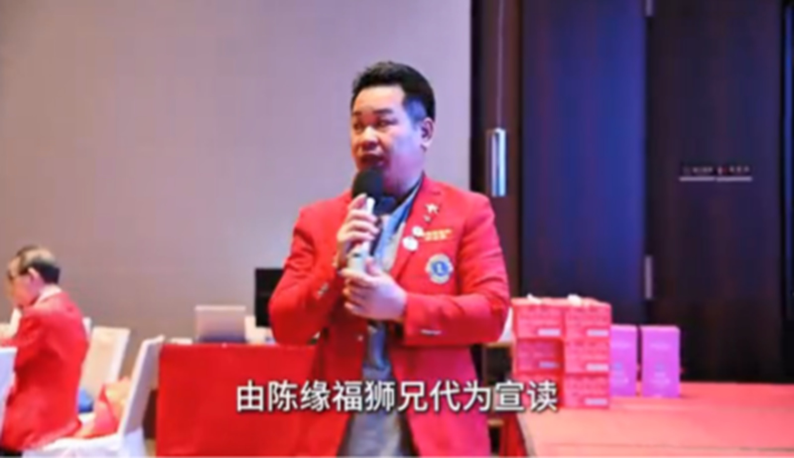 1748665483188423.jpg 芭碧妮娅智能眼镜-主图-防蓝光18.jpg
